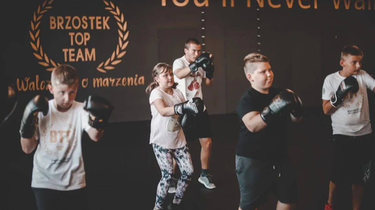 Klub Bokserski Brzostek Top Team-photo-5.webp