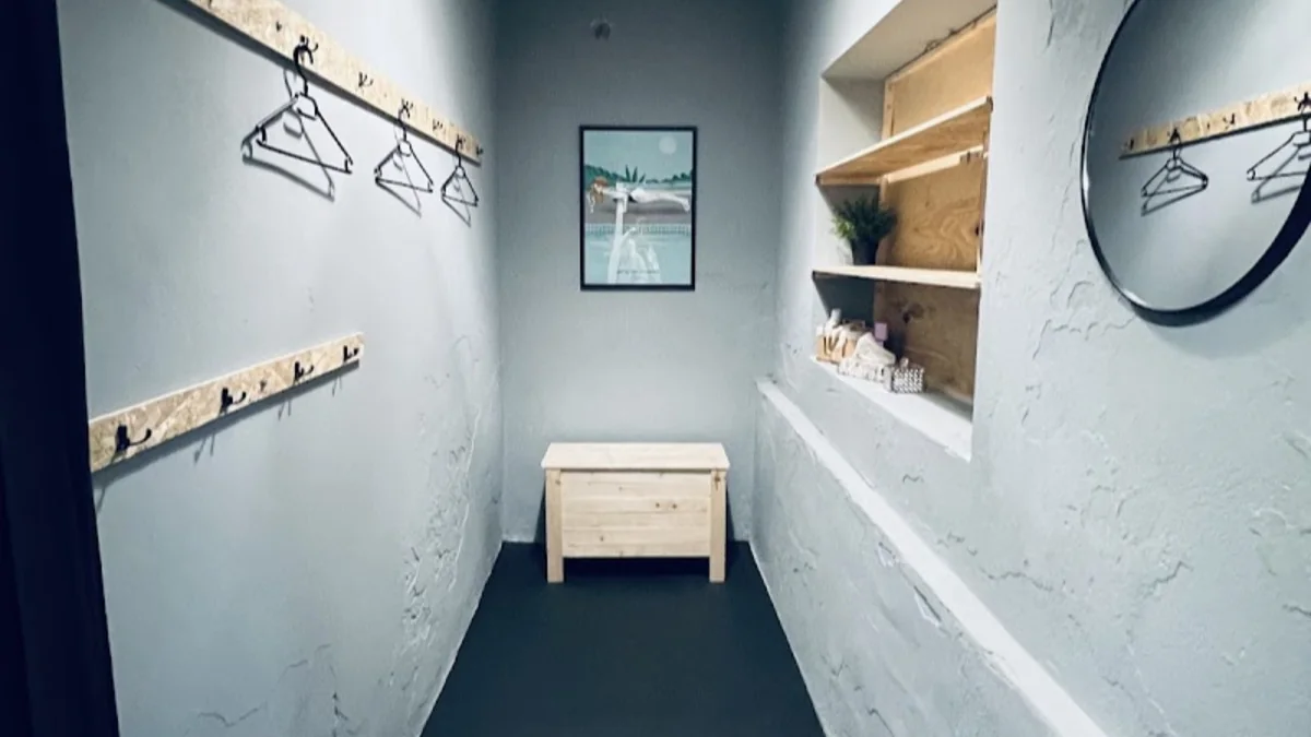 WOLA WALKI-photo-3.webp